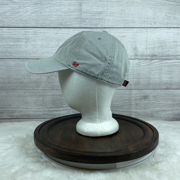 Boston Red Socks Adjustable Strap Hat - Picture 4 of 8